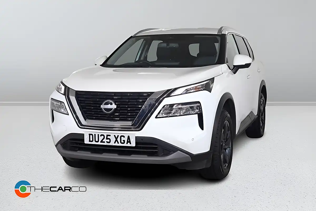 Used 2025 Nissan X-Trail N-Connecta White - Interior and Exterior details 4