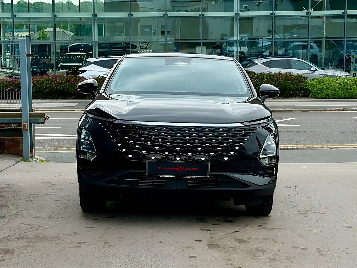 Used 2025 Omoda 5 Noble Black - Interior and Exterior details 6