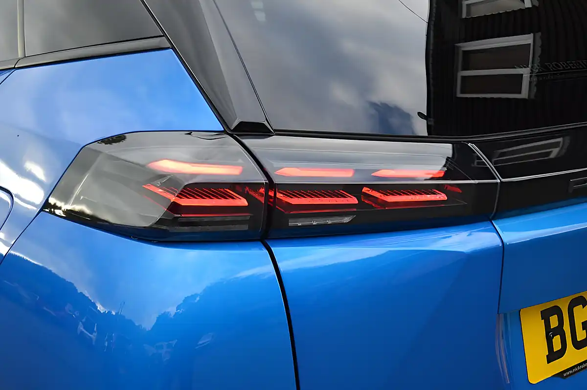Used 2025 Peugeot 2008 Allure Vertigo Blue - Interior and Exterior details 18
