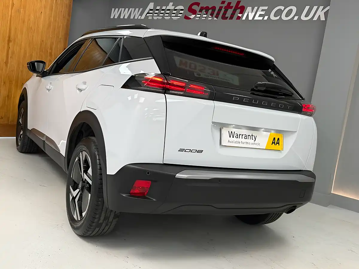 Used 2025 Peugeot 2008 Allure White - Interior and Exterior details 20