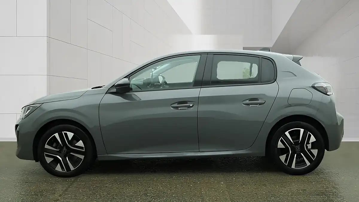 Used 2025 Peugeot 208 Allure Grey - Interior and Exterior details 10