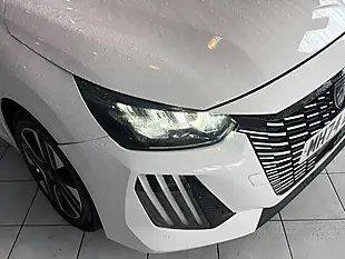 Used 2025 Peugeot 208 Allure White - Interior and Exterior details 2