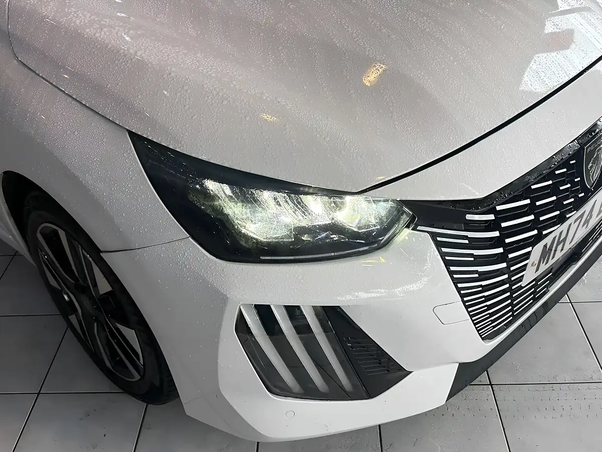 Used 2025 Peugeot 208 Allure White - Interior and Exterior details 2