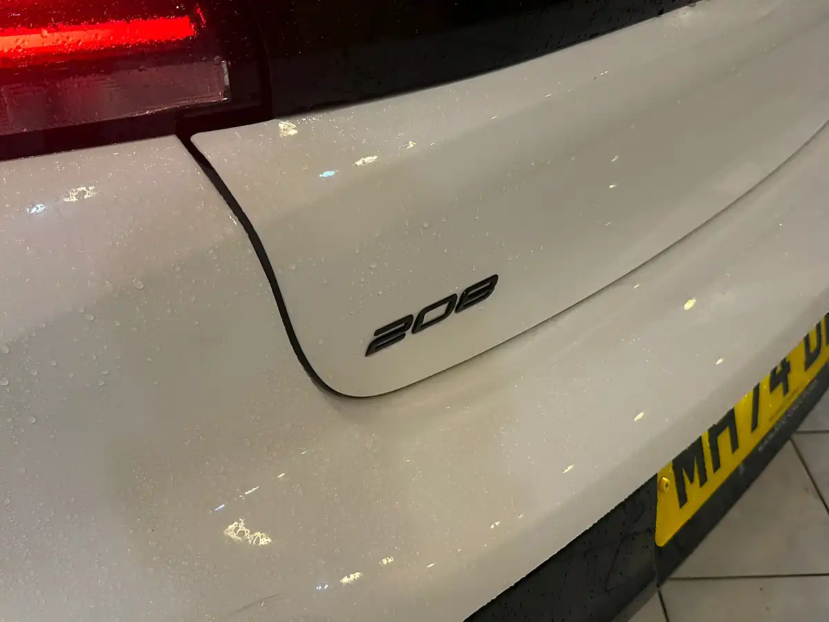 Used 2025 Peugeot 208 Allure White - Interior and Exterior details 8