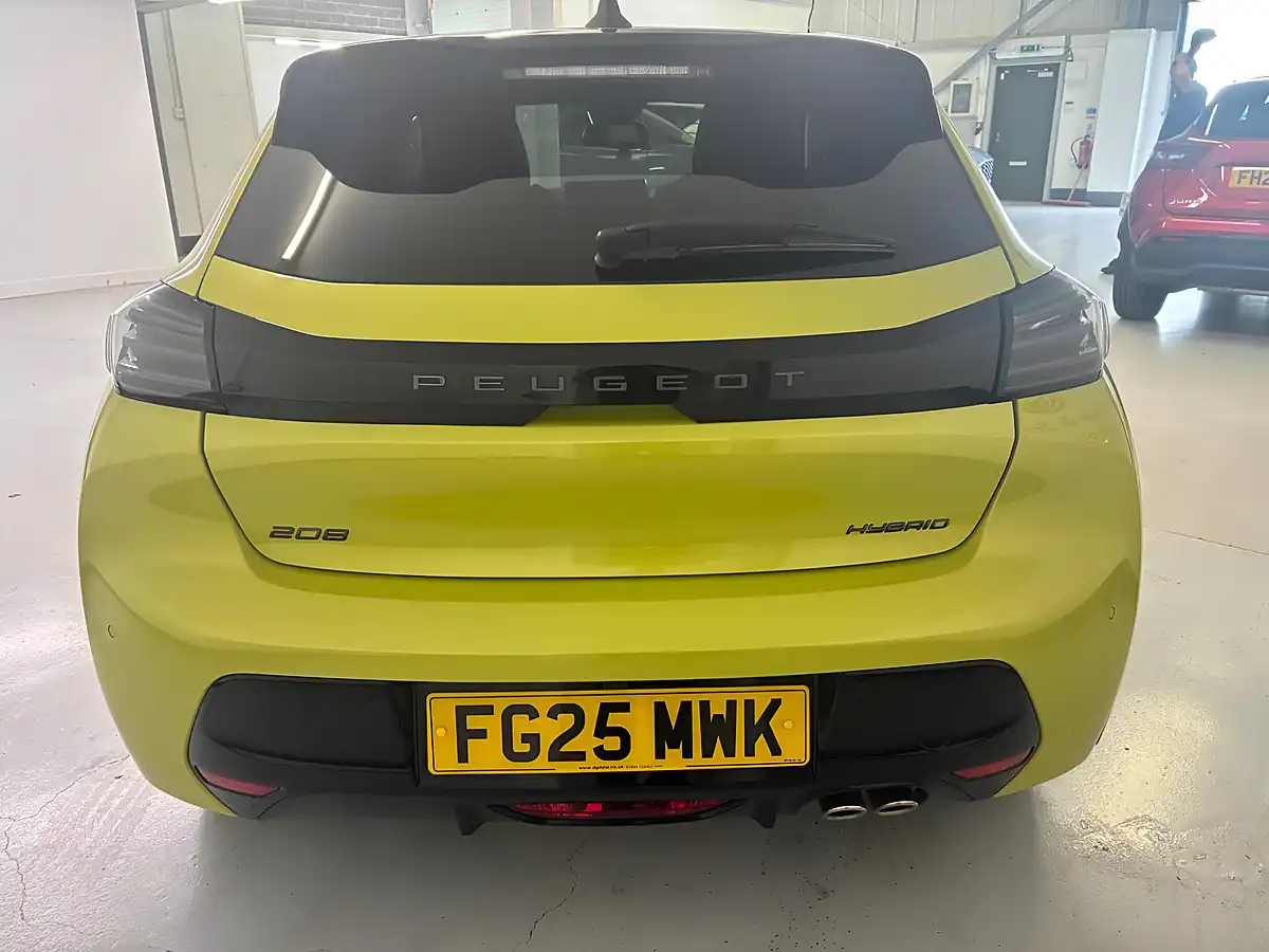 Used 2025 Peugeot 208 GT Yellow - Interior and Exterior details 3