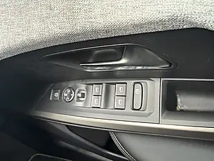 Used 2025 Peugeot 3008 GT Blue - Interior and Exterior details 18