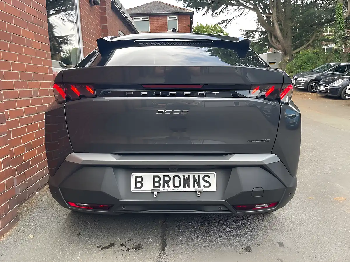 Used 2025 Peugeot 3008 GT Grey - Interior and Exterior details 18