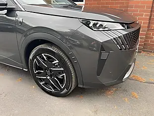 Used 2025 Peugeot 3008 GT Grey - Interior and Exterior details 5