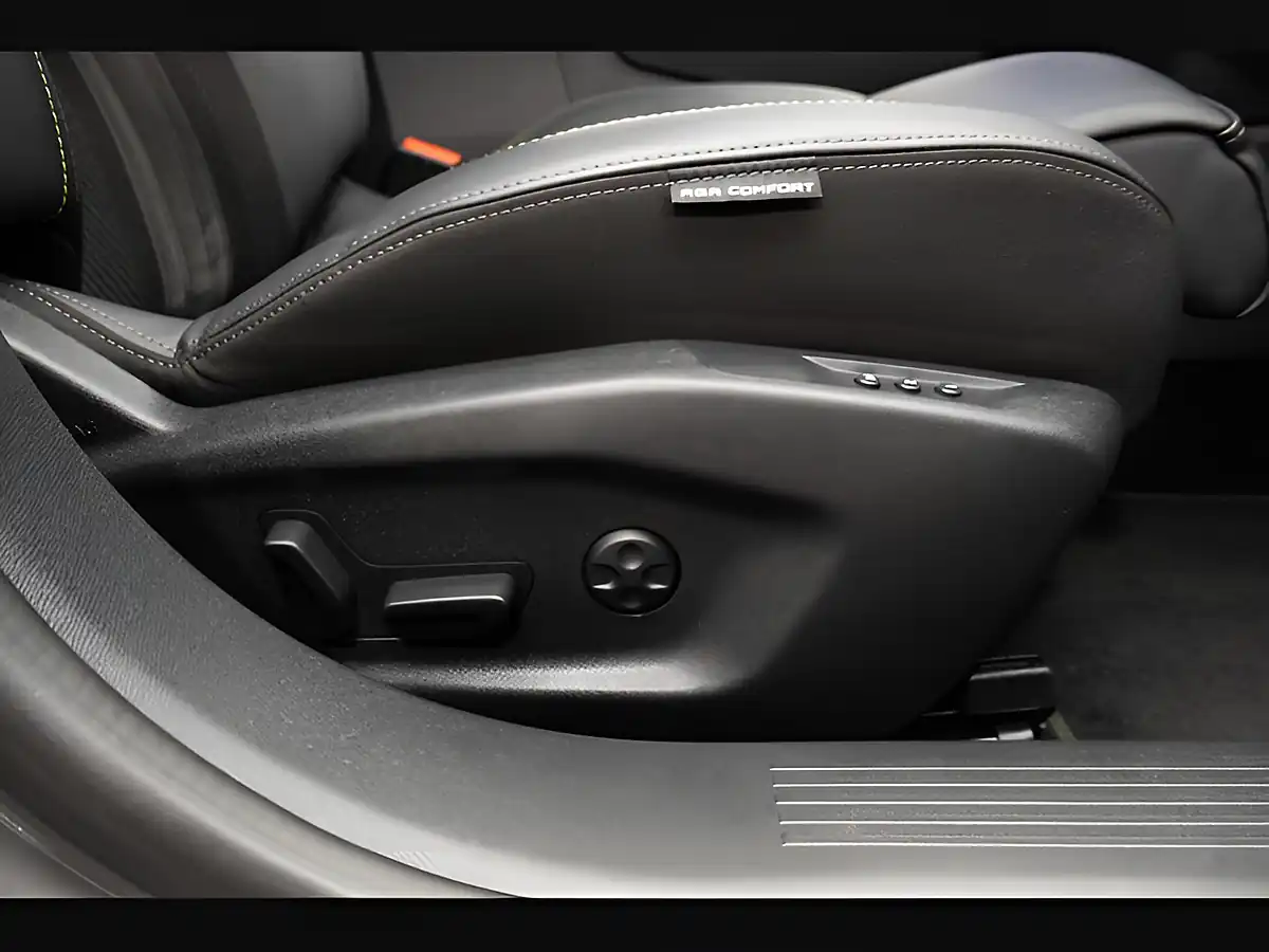 Used 2025 Peugeot 308 GT Selenium Grey - Interior and Exterior details 11