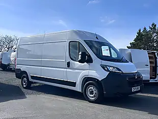 Used 2025 Peugeot Boxer 335 Professional White - Interior and Exterior details 2