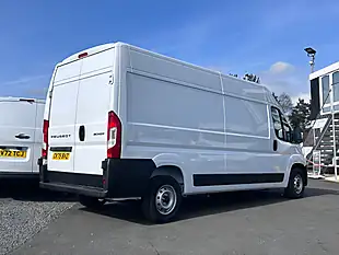 Used 2025 Peugeot Boxer 335 Professional White - Interior and Exterior details 4