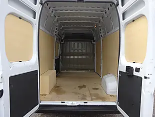 Used 2025 Peugeot Boxer Professional 35 L3 H3 (lwb) White - Interior and Exterior details 14