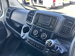 Used 2025 Peugeot Boxer Professional White - Interior and Exterior details 14
