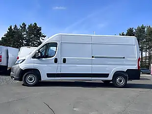 Used 2025 Peugeot Boxer Professional White - Interior and Exterior details 2