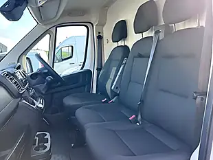 Used 2025 Peugeot Boxer Professional White - Interior and Exterior details 9
