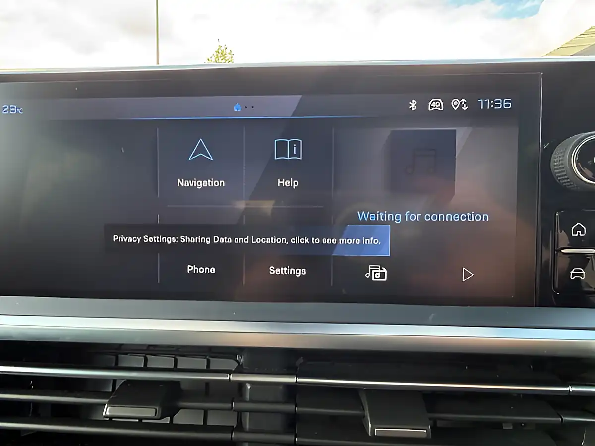 Used 2025 Peugeot E-Traveller Allure Standard Cumulus Grey - Interior and Exterior details 14