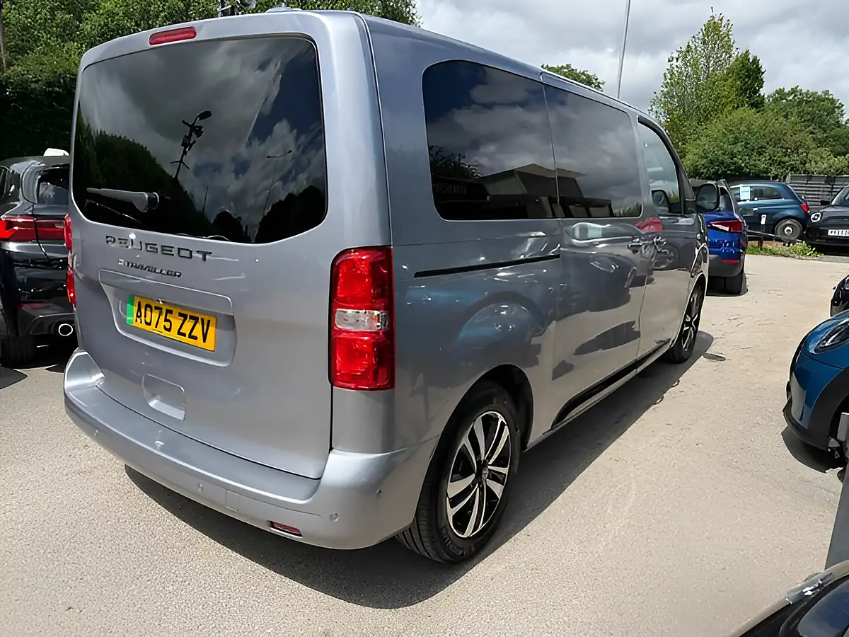 Used 2025 Peugeot E-Traveller Allure Standard Cumulus Grey - Interior and Exterior details 5