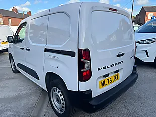 Used 2025 Peugeot Partner Professional-Plus Standard Panel Van Ice White - Interior and Exterior details 5