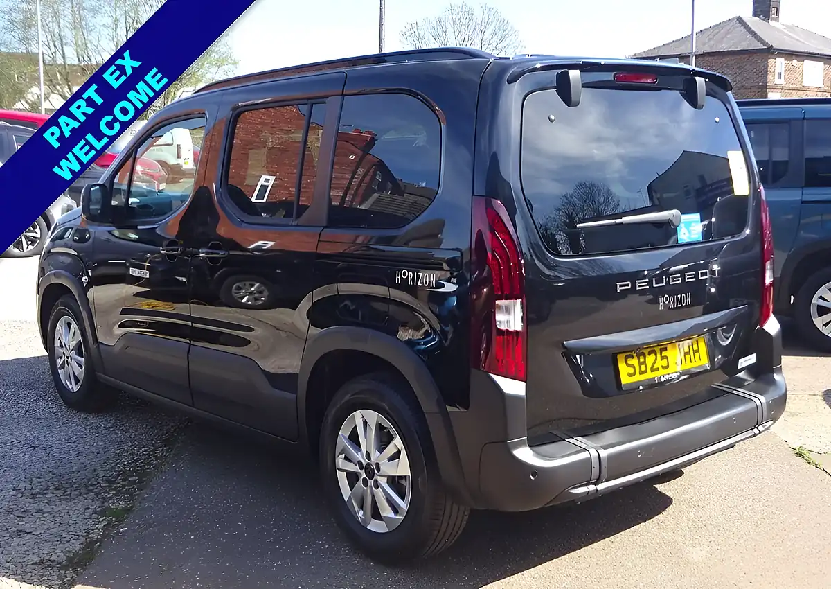 Used 2025 Peugeot Rifter Allure Black - Interior and Exterior details 13