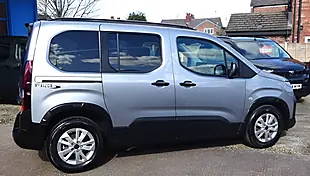Used 2025 Peugeot Rifter Allure Grey - Interior and Exterior details 17