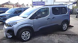 Used 2025 Peugeot Rifter Allure Grey - Interior and Exterior details 20