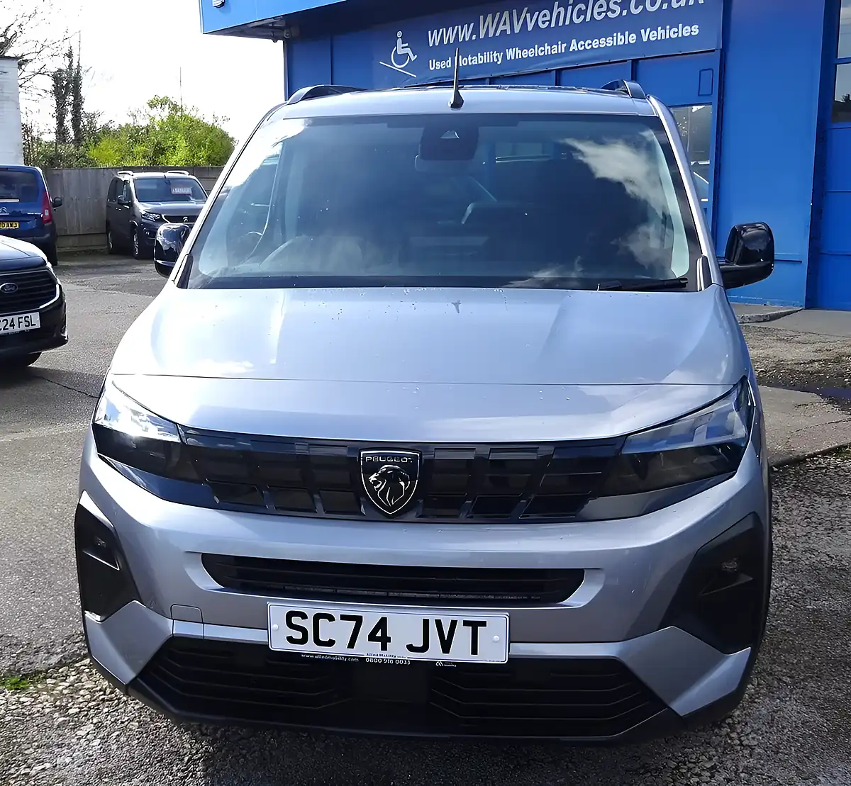 Used 2025 Peugeot Rifter Allure Grey - Interior and Exterior details 3