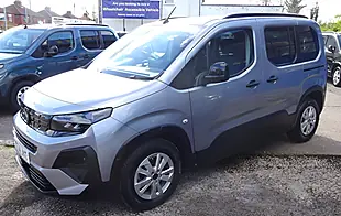 Used 2025 Peugeot Rifter Allure Grey - Interior and Exterior details 5