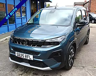 Used 2025 Peugeot Rifter GT Blue - Interior and Exterior details 4