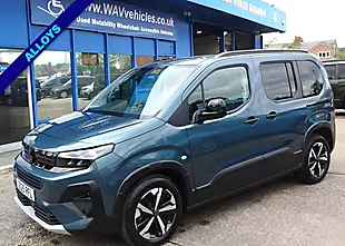 Used 2025 Peugeot Rifter GT Blue - Interior and Exterior details 5