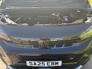 Used 2025 Peugeot Rifter Horizon Black - Interior and Exterior details 13