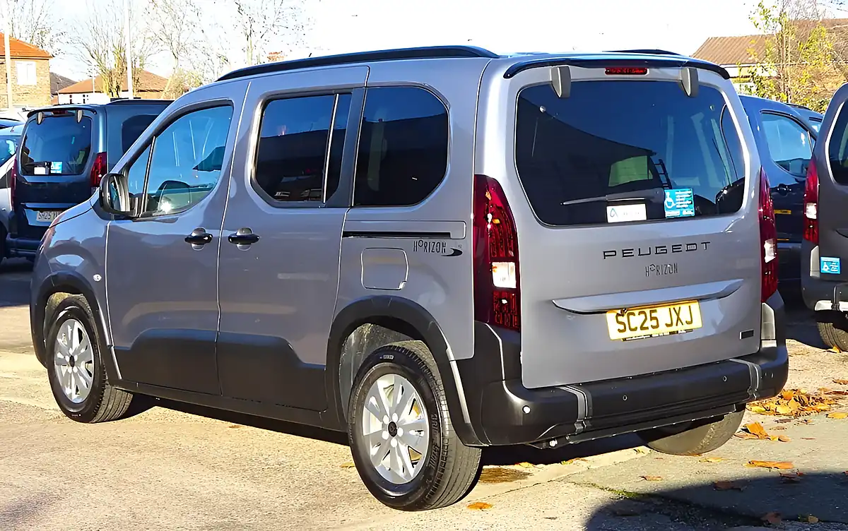 Used 2025 Peugeot Rifter Wheelchair Access Wav Grey - Interior and Exterior details 13