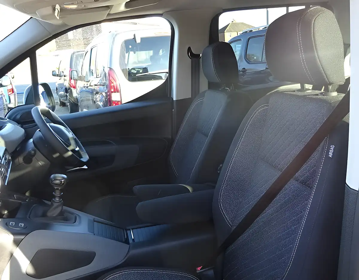 Used 2025 Peugeot Rifter Wheelchair Access Wav Grey - Interior and Exterior details 16