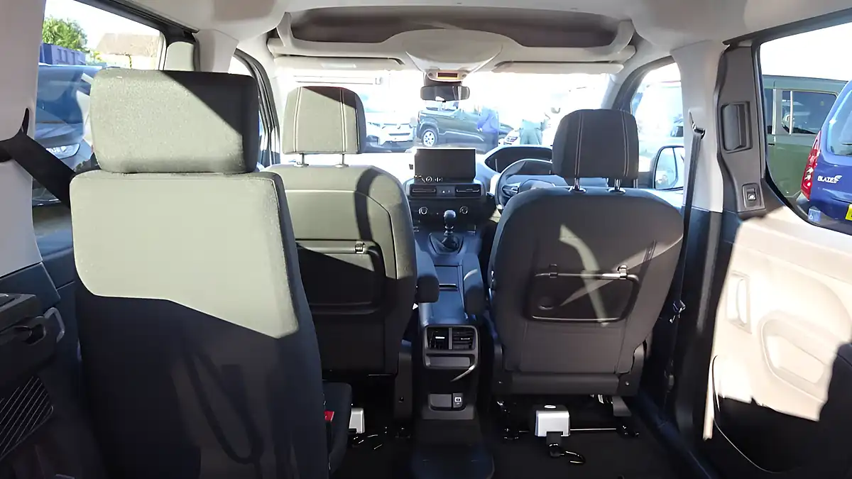 Used 2025 Peugeot Rifter Wheelchair Access Wav Grey - Interior and Exterior details 17