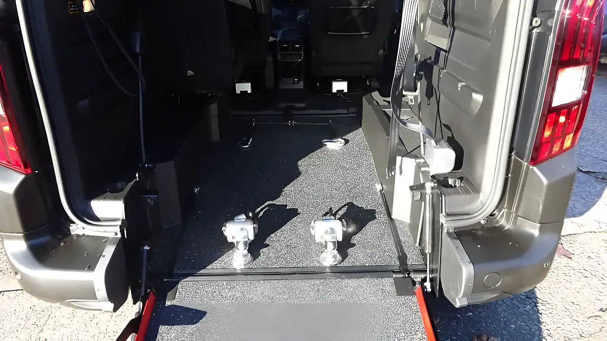 Used 2025 Peugeot Rifter Wheelchair Access Wav Grey - Interior and Exterior details 19