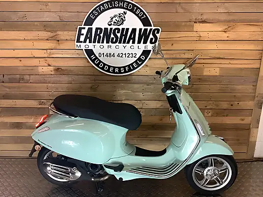 2025 Piaggio Vespa 50 CVT