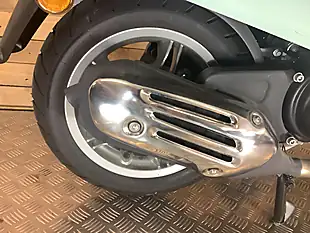 Used 2025 Piaggio Vespa Primavera Green - Interior and Exterior details 20