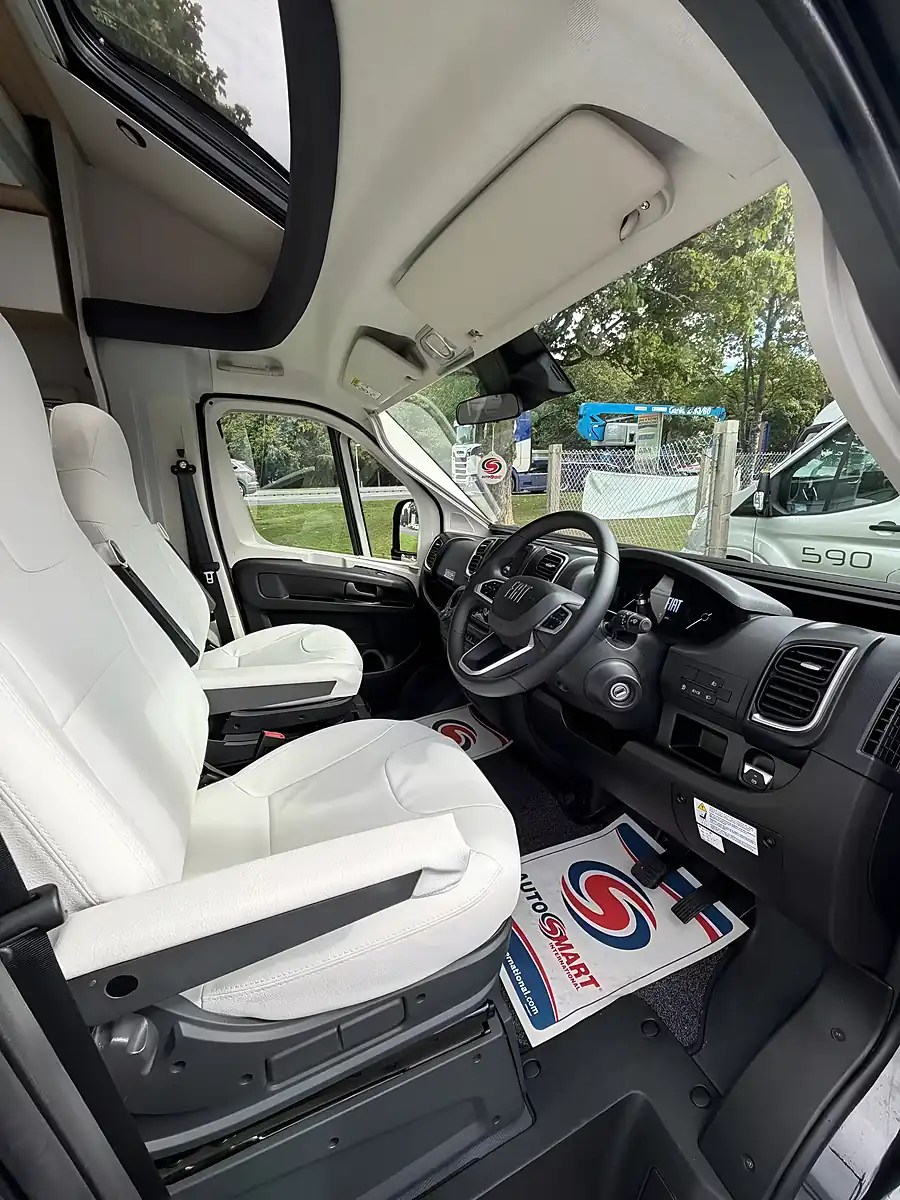 Used 2025 Pilote P720FGJ Selection - Interior and Exterior details 8