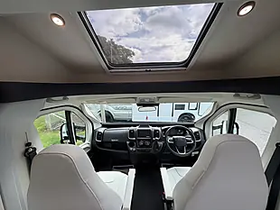 Used 2025 Pilote P720FGJ Selection - Interior and Exterior details 9