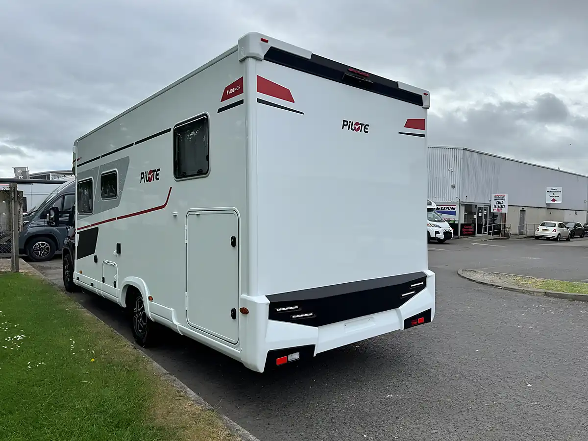 Used 2025 Pilote P740FGJ Evidence - Interior and Exterior details 5
