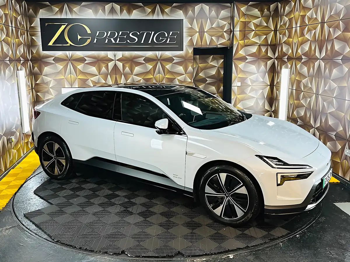 Used 2025 Polestar Polestar 4 Long Range Plus Grey - Interior and Exterior details 10