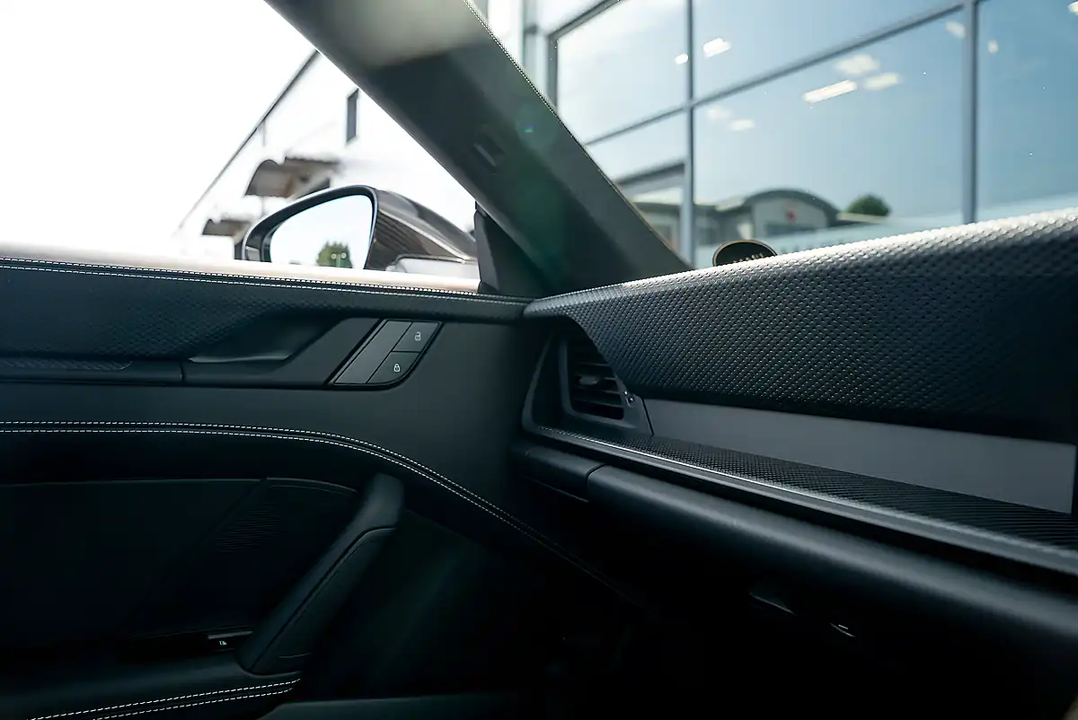 Used 2025 Porsche 911 992.2 GT3 Touring GT Silver Metallic - Interior and Exterior details 15
