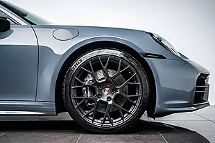 Used 2025 Porsche 911 Carrera Convertible Grey - Interior and Exterior details 9