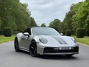 Used 2025 Porsche 911 Carrera Convertible Silver - Interior and Exterior details 8