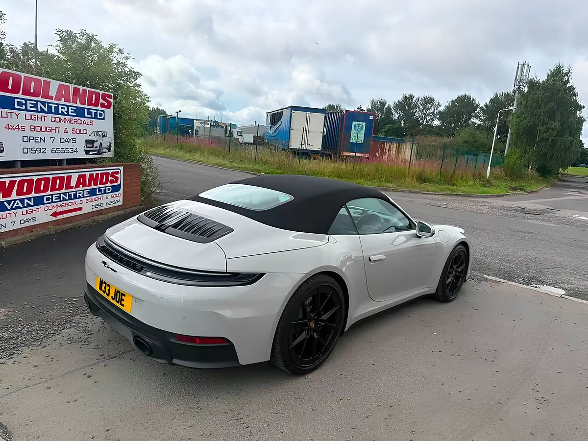Used 2025 Porsche 911 Carrera Grey - Interior and Exterior details 7