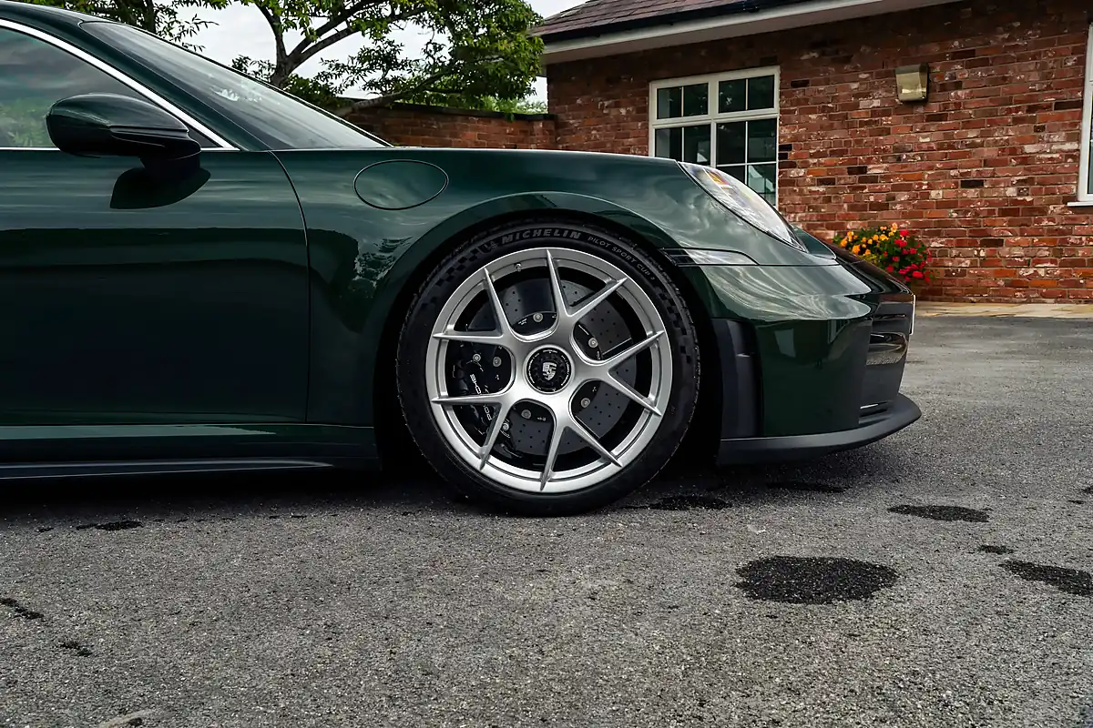 Used 2025 Porsche 911 Touring Oak Green Neo - Interior and Exterior details 6
