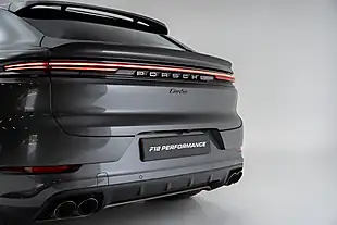Used 2025 Porsche Cayenne Turbo Quarzite Grey - Interior and Exterior details 14