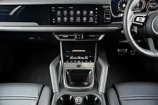 Used 2025 Porsche Cayenne Turbo Quarzite Grey - Interior and Exterior details 16
