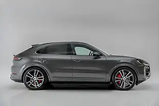 Used 2025 Porsche Cayenne Turbo Quarzite Grey - Interior and Exterior details 19