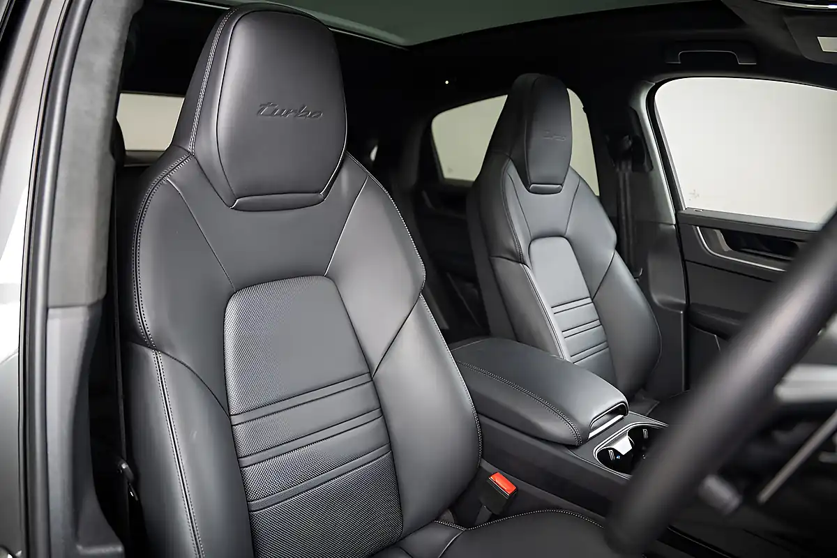 Used 2025 Porsche Cayenne Turbo Quarzite Grey - Interior and Exterior details 2