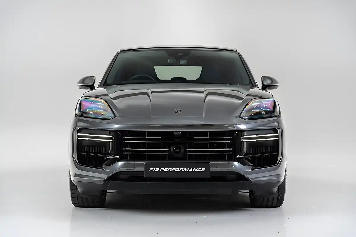 Used 2025 Porsche Cayenne Turbo Quarzite Grey - Interior and Exterior details 20